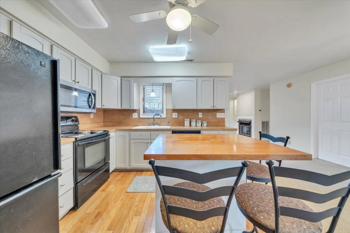 438 Windward DR - Photo 17