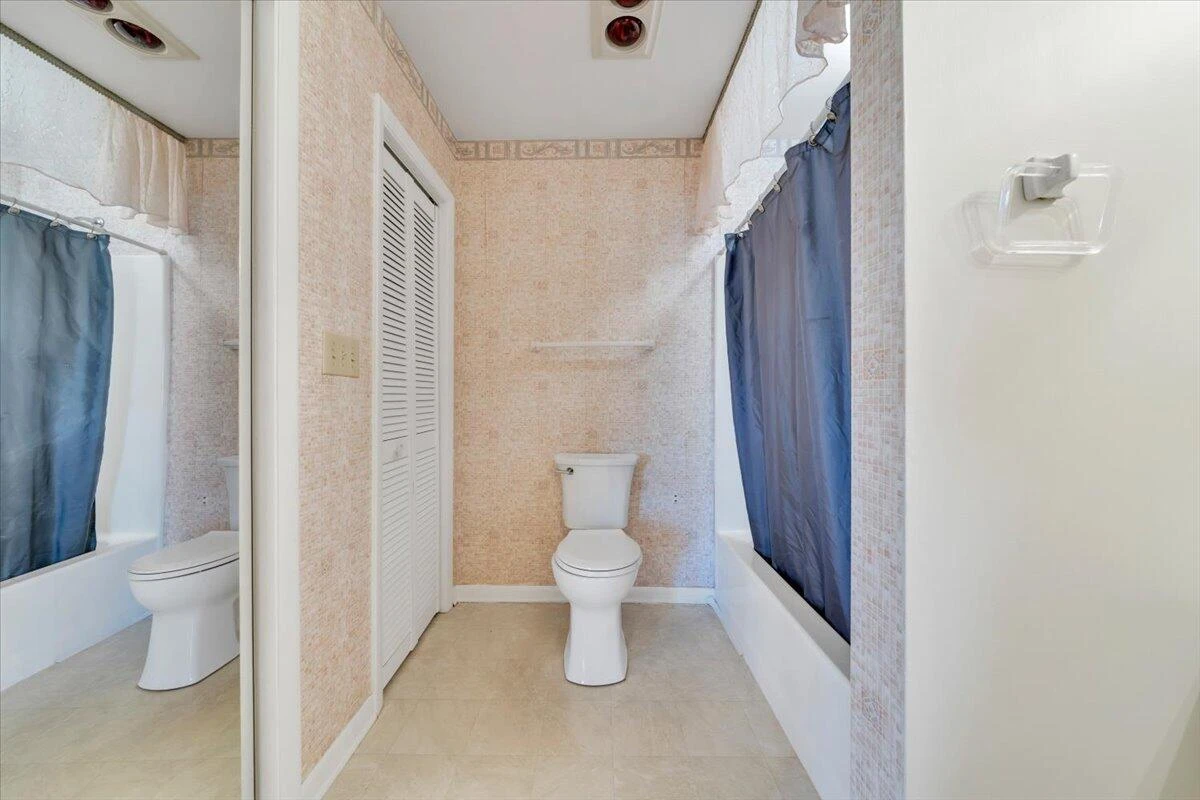 438 Windward DR - Photo 23
