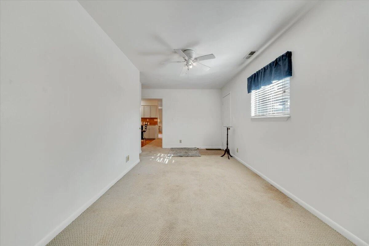 438 Windward DR - Photo 31