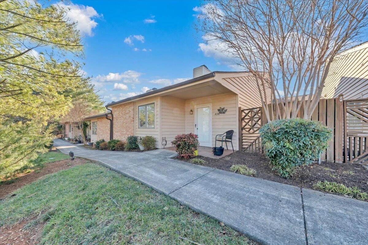 438 Windward DR - Photo 37