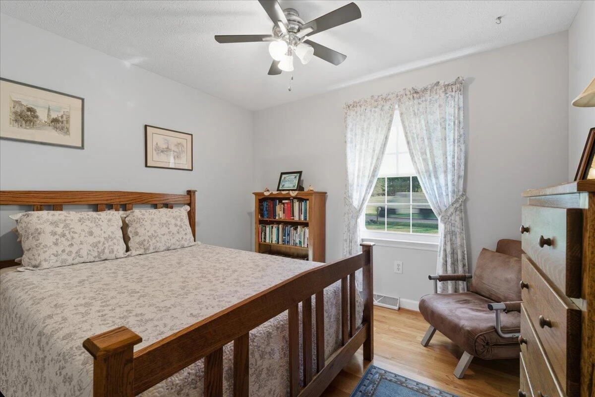 2121 Sunburst RD - Photo 20