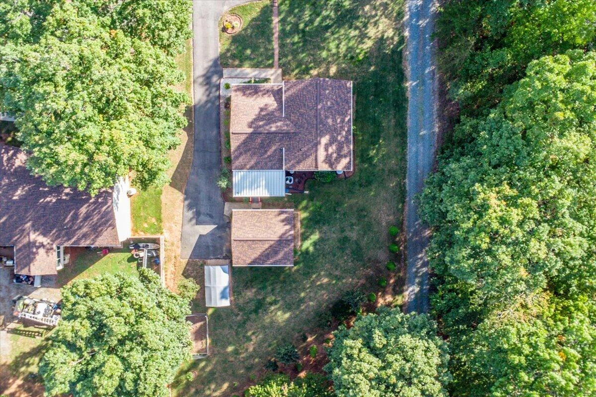 2121 Sunburst RD - Photo 35
