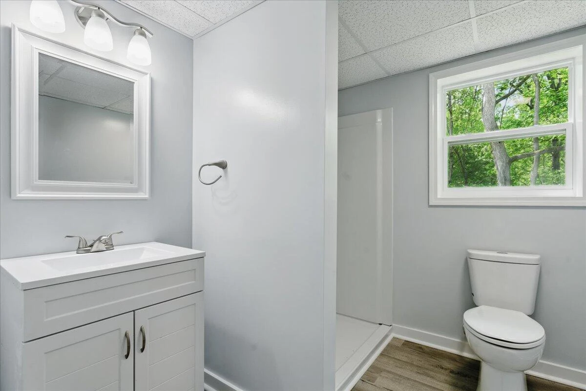 66 Adrian ST - Photo 19