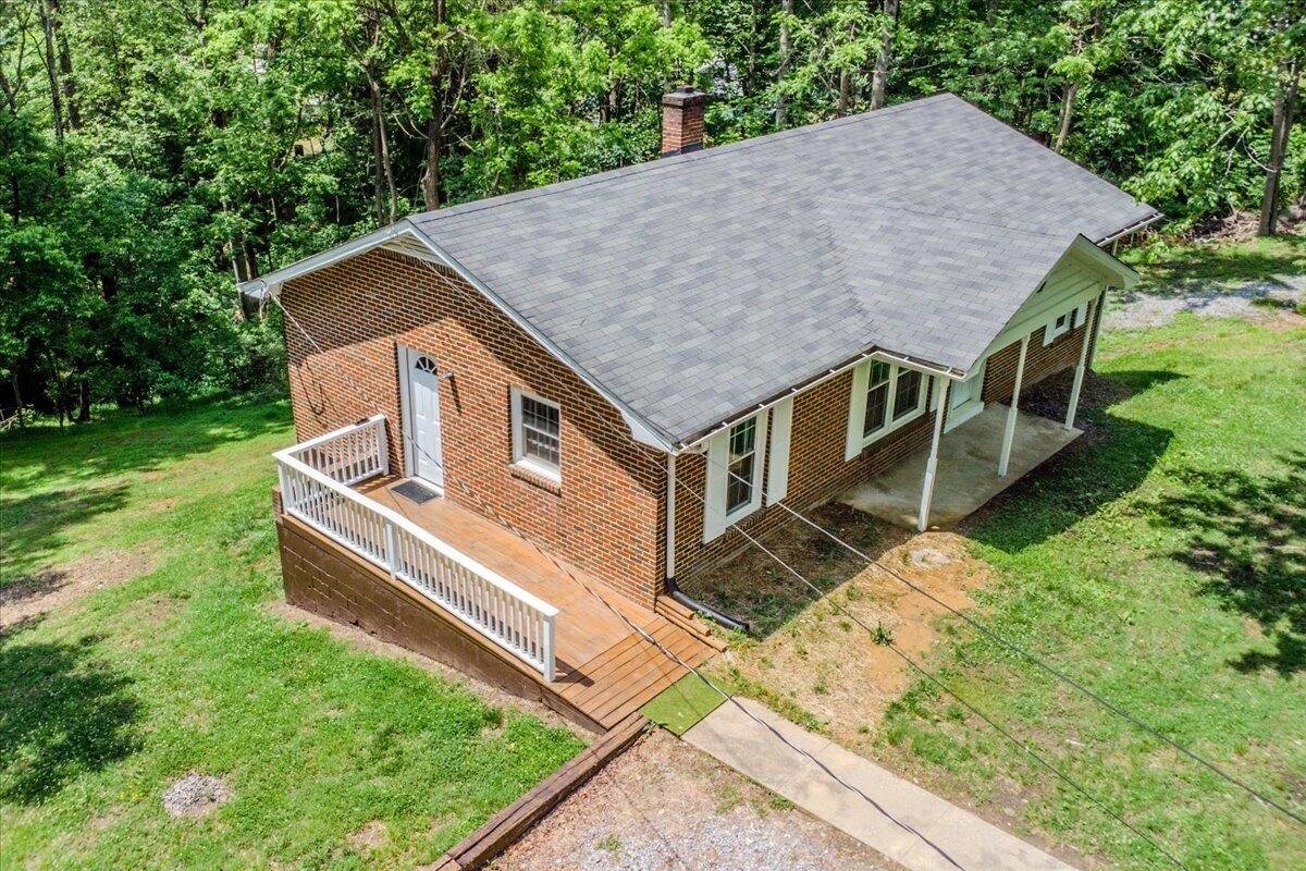 66 Adrian ST - Photo 24