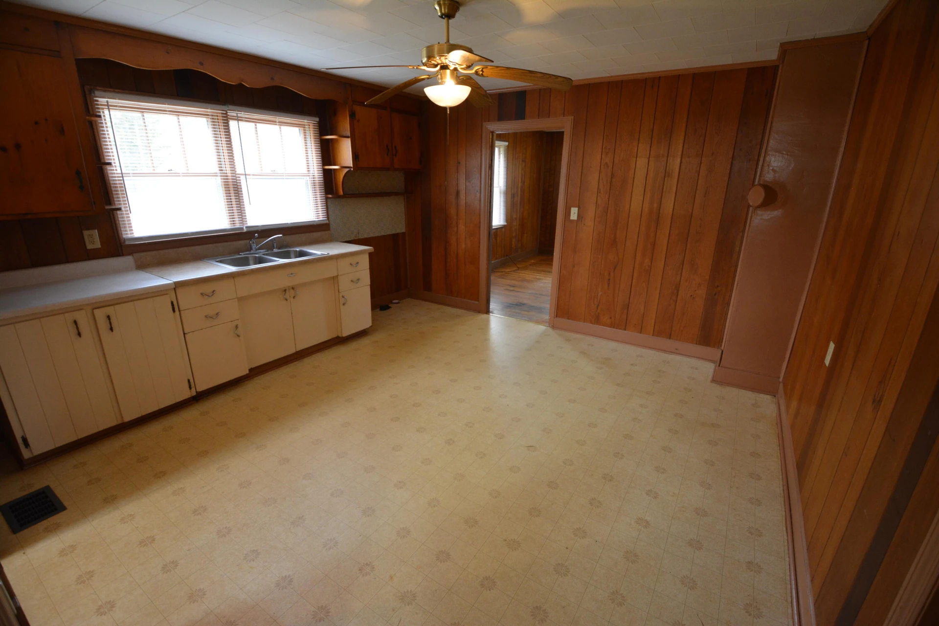 376 Southside DR - Photo 13