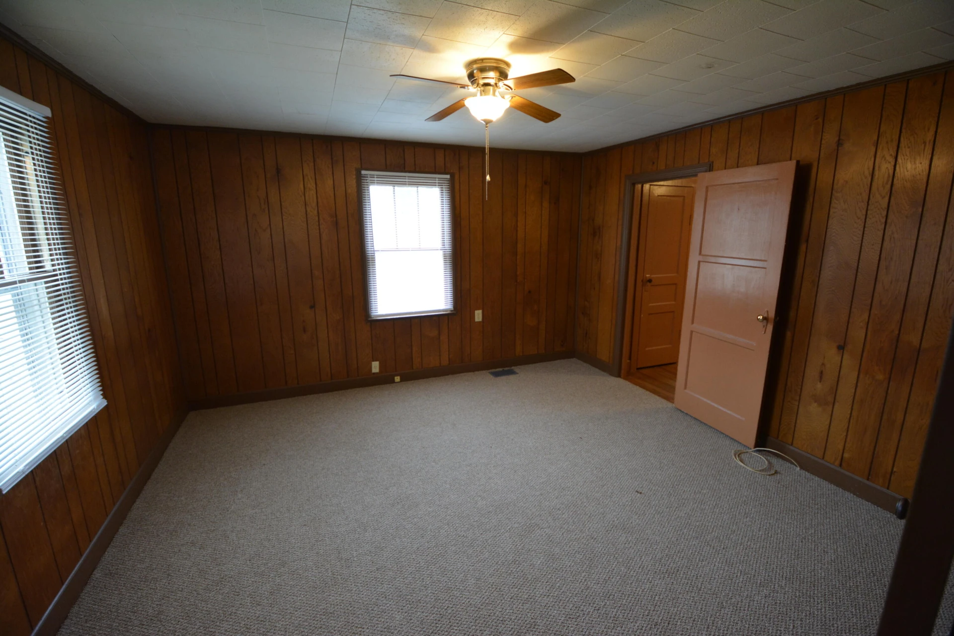 376 Southside DR - Photo 16