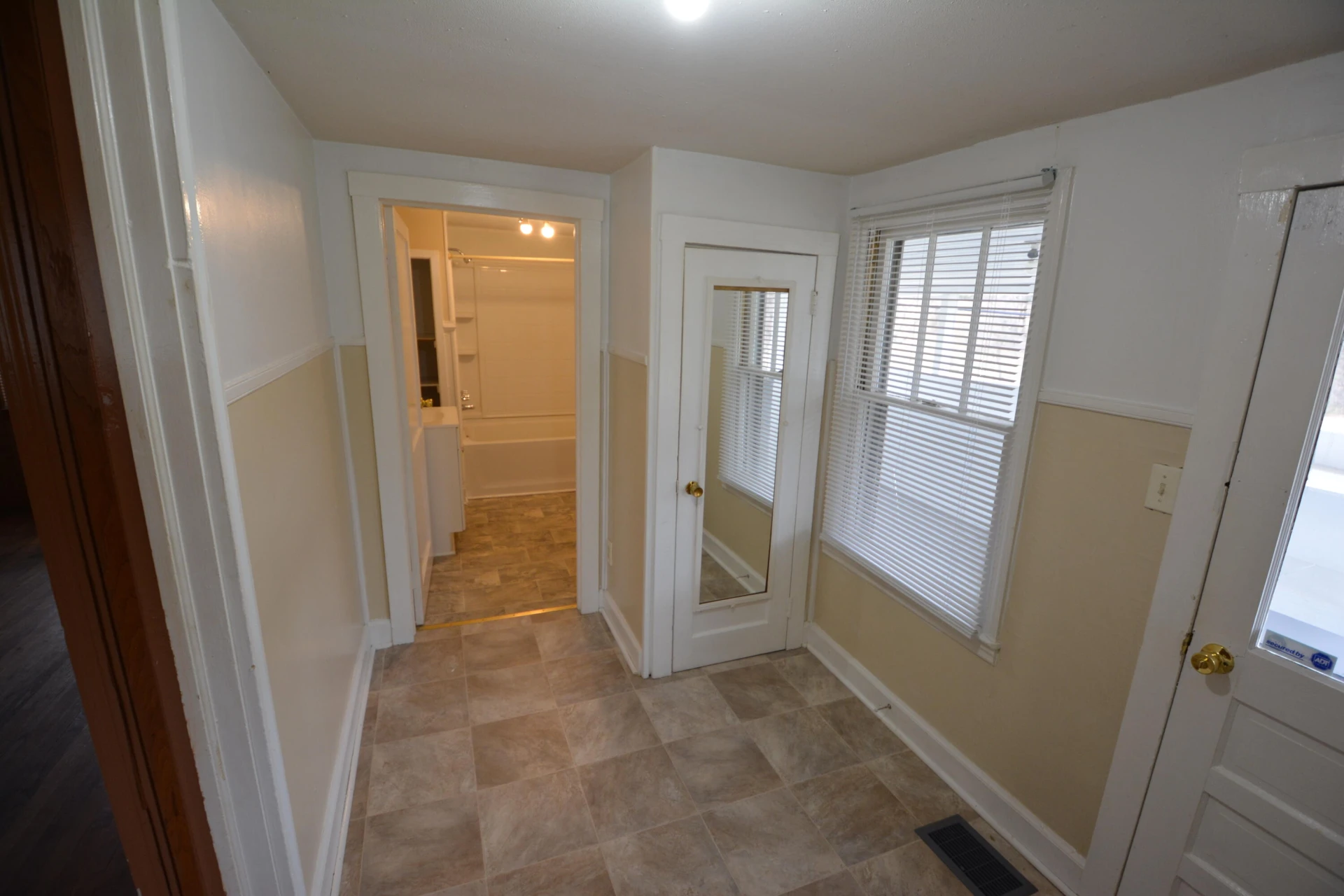 376 Southside DR - Photo 19