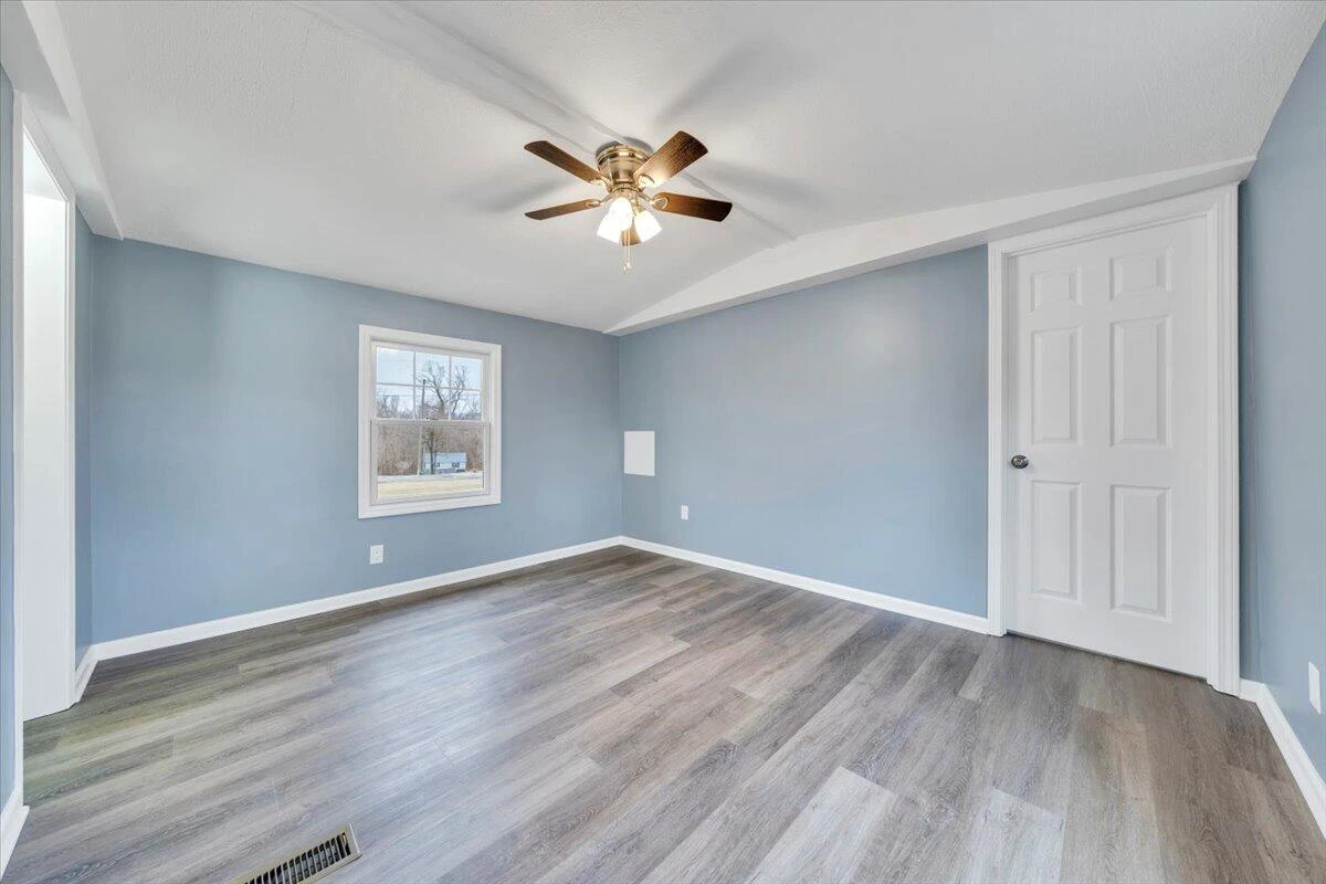 108 Rolling Meadow DR - Photo 11
