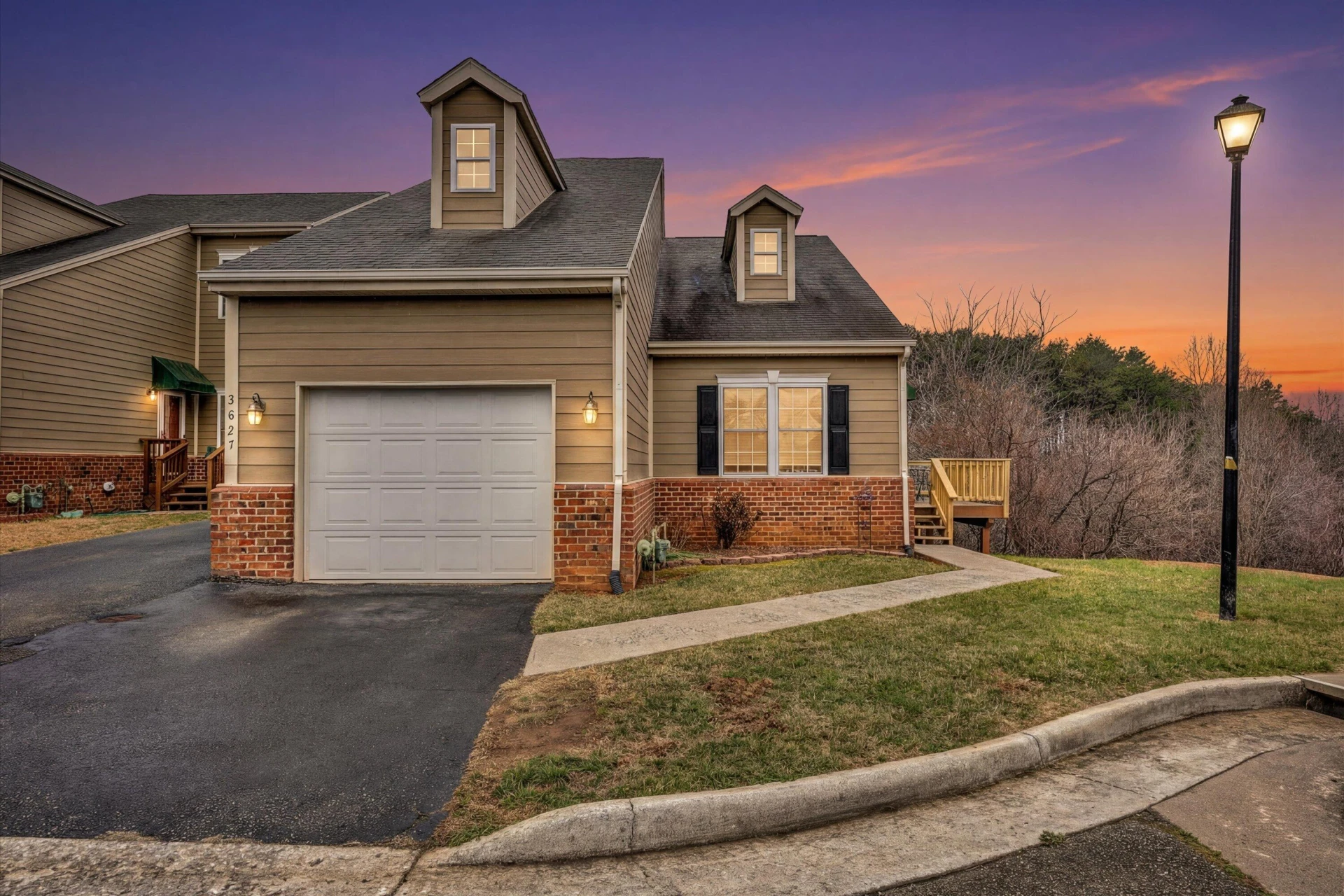 3827 Alexandra CT