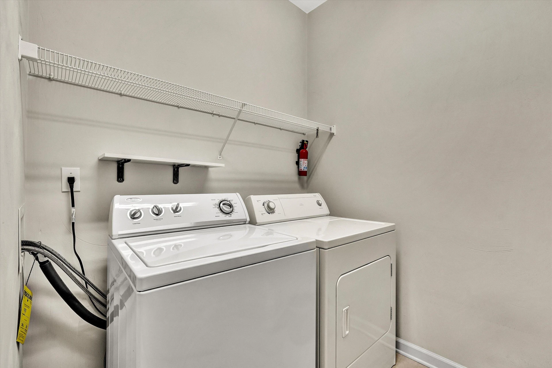 3827 Alexandra CT - Photo 16