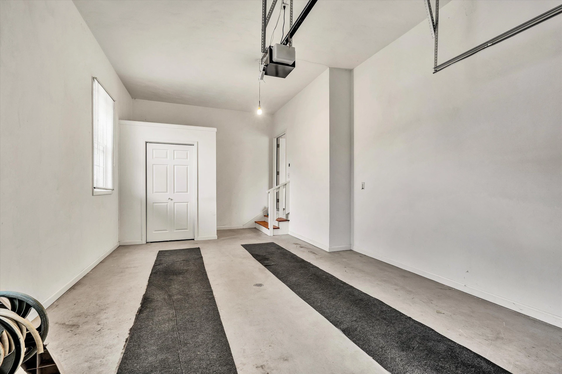 3827 Alexandra CT - Photo 26