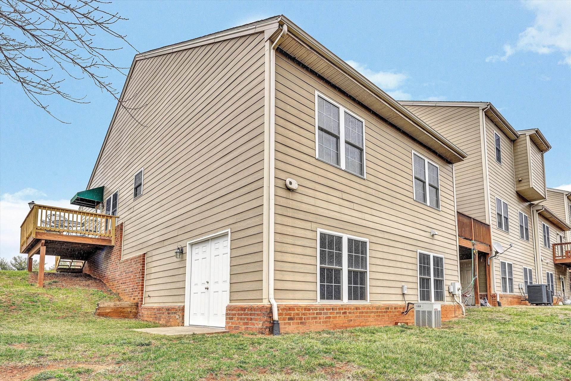 3827 Alexandra CT - Photo 33