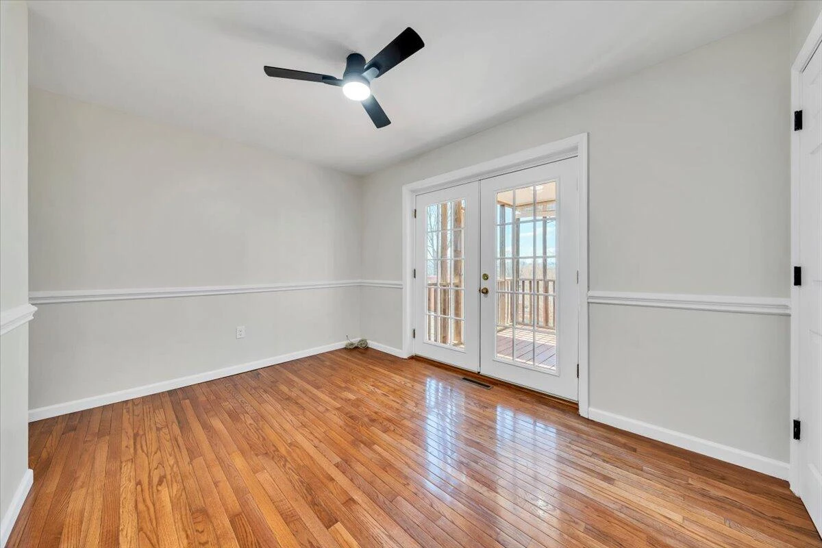 546 Stacie DR - Photo 12