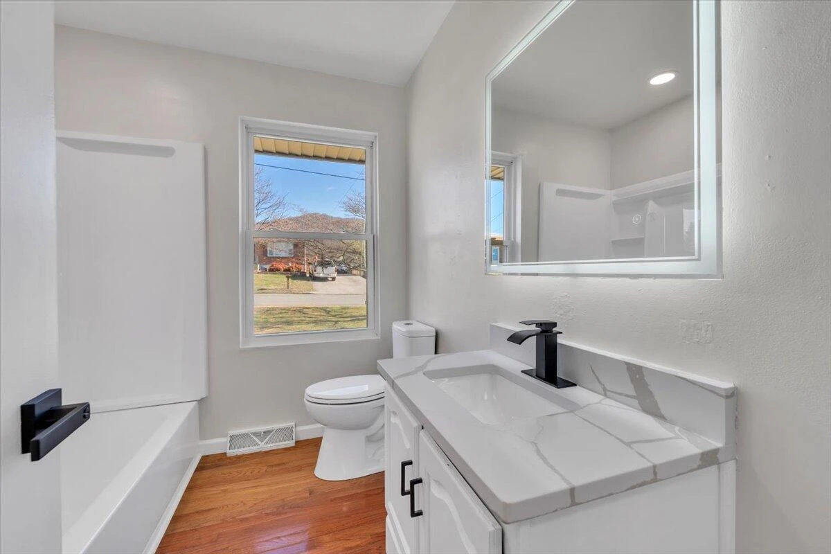 546 Stacie DR - Photo 15
