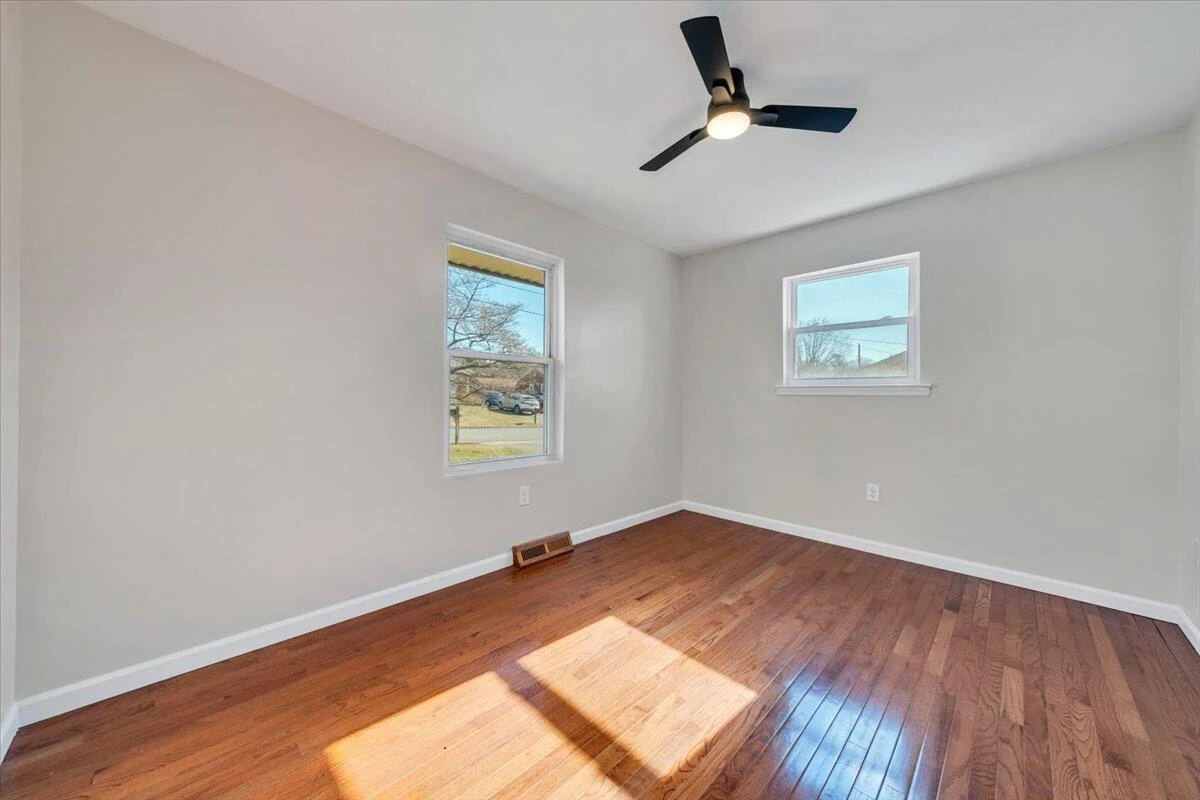 546 Stacie DR - Photo 19