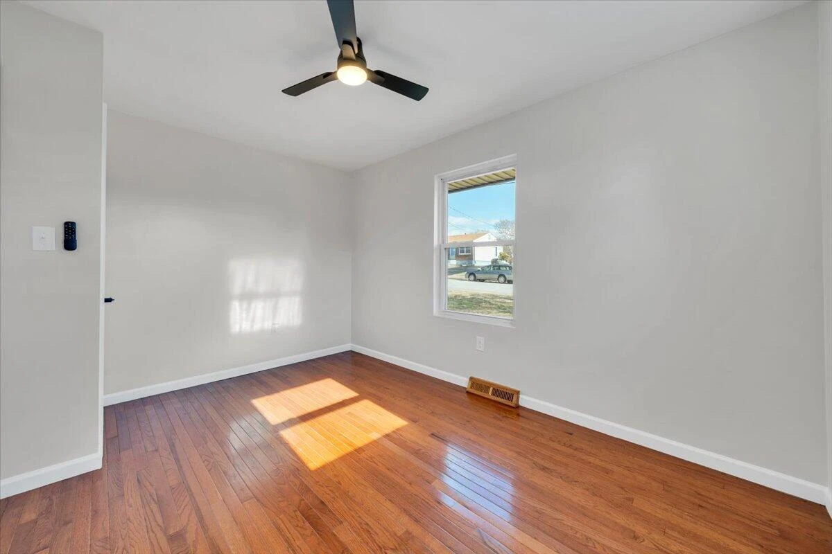 546 Stacie DR - Photo 21