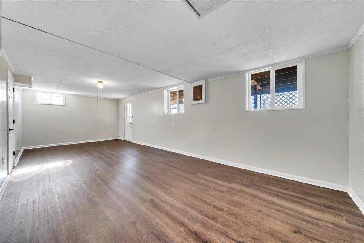 546 Stacie DR - Photo 22