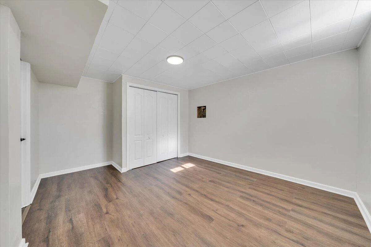 546 Stacie DR - Photo 27