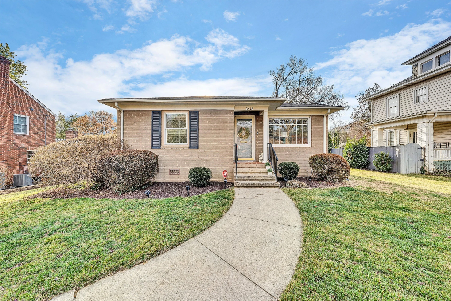 2518 Carolina AVE SW - Photo 2