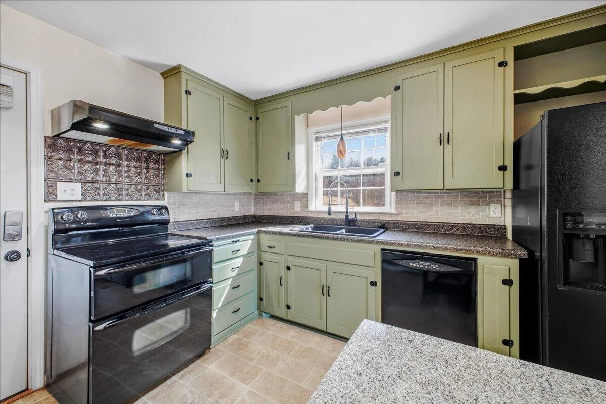 7937 Enon DR - Photo 12