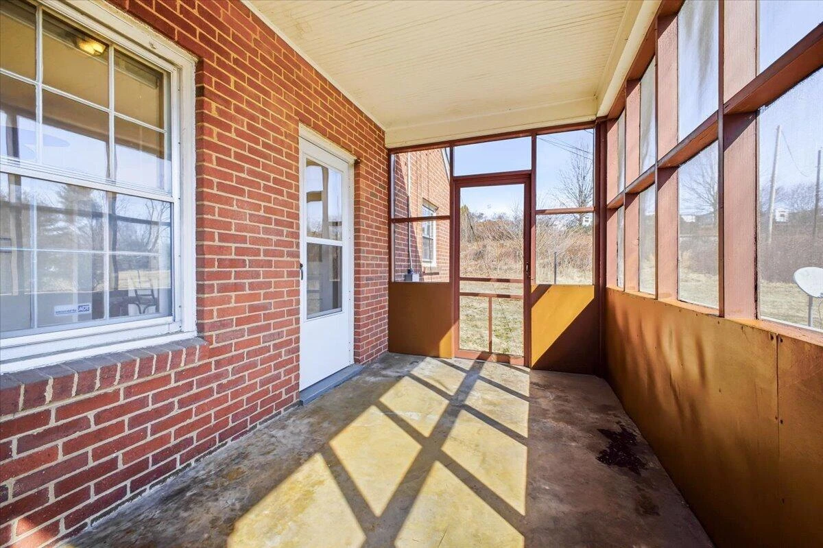 7937 Enon DR - Photo 9