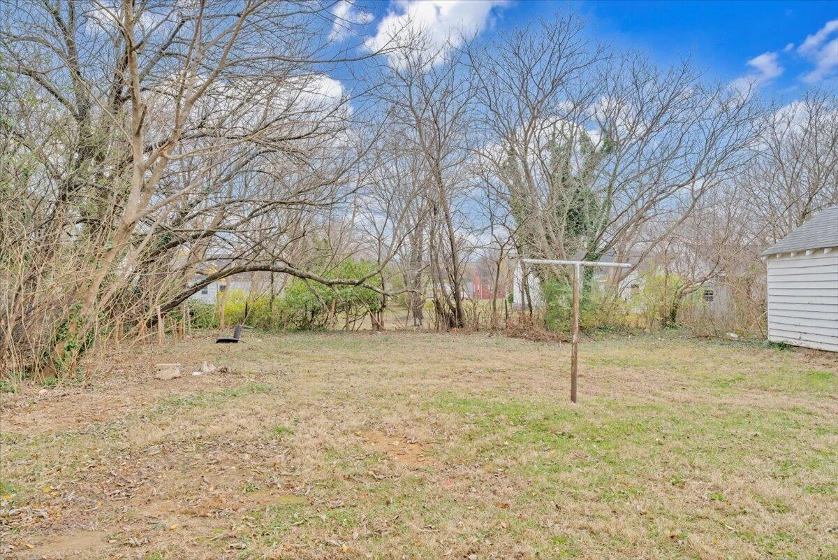 2810 Courtland RD NW - Photo 17