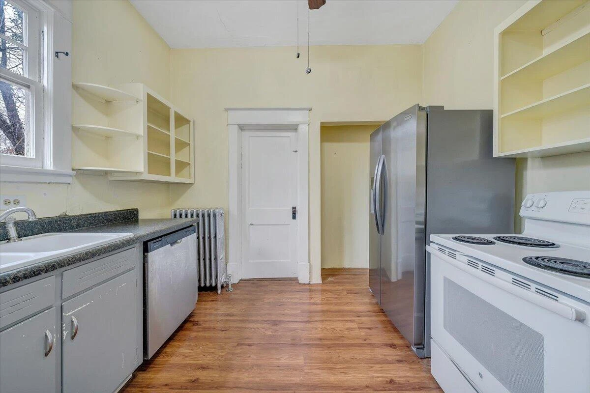 2117 Brandon AVE SW - Photo 26