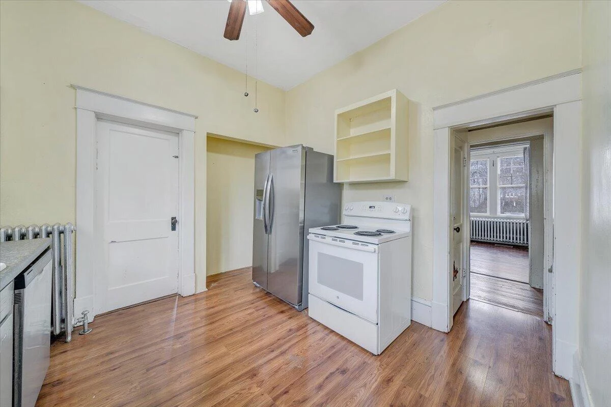 2117 Brandon AVE SW - Photo 29