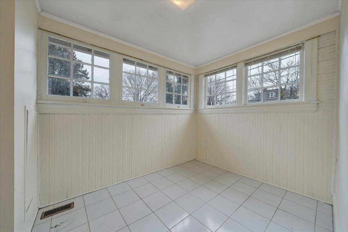 2117 Brandon AVE SW - Photo 32