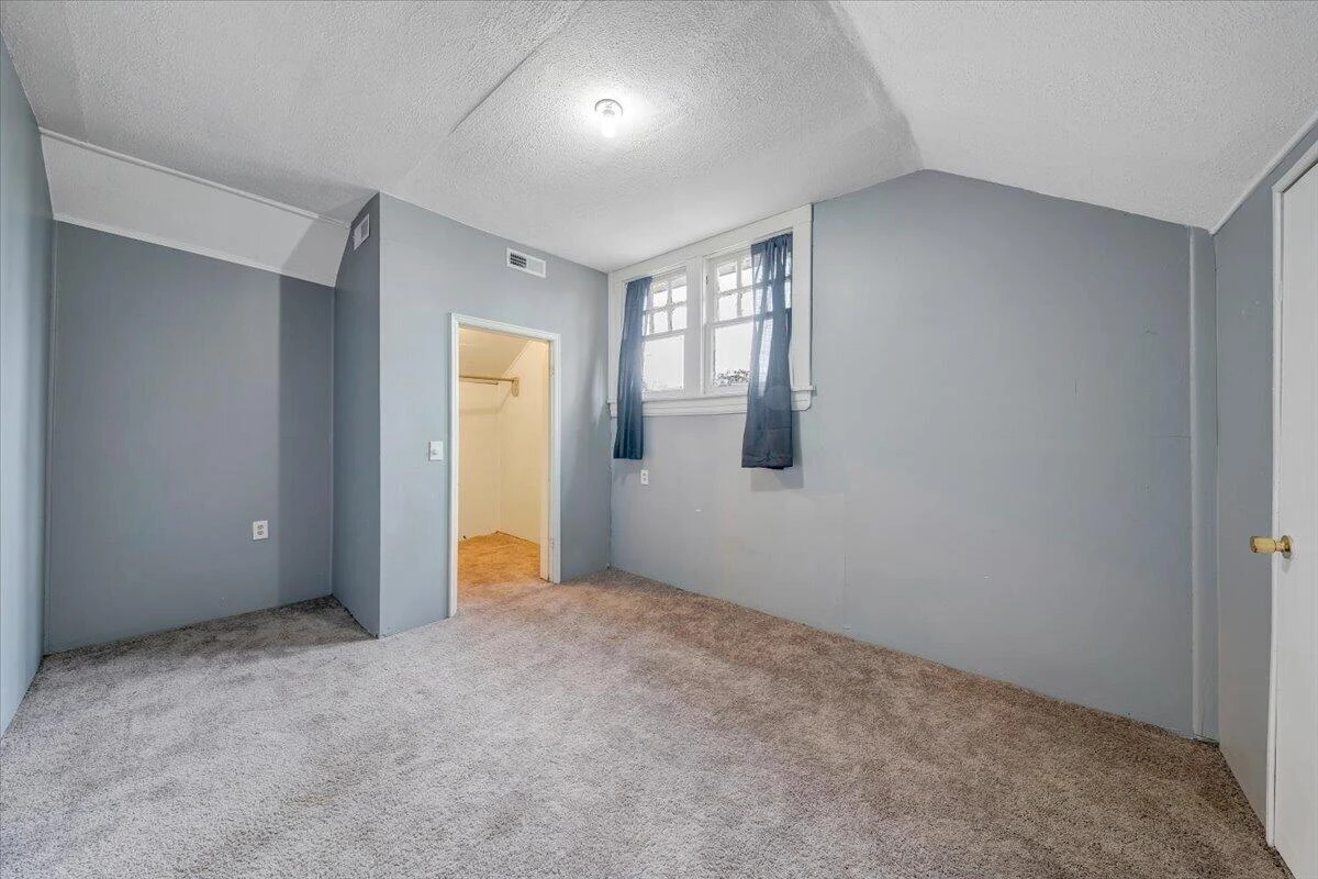 2117 Brandon AVE SW - Photo 42