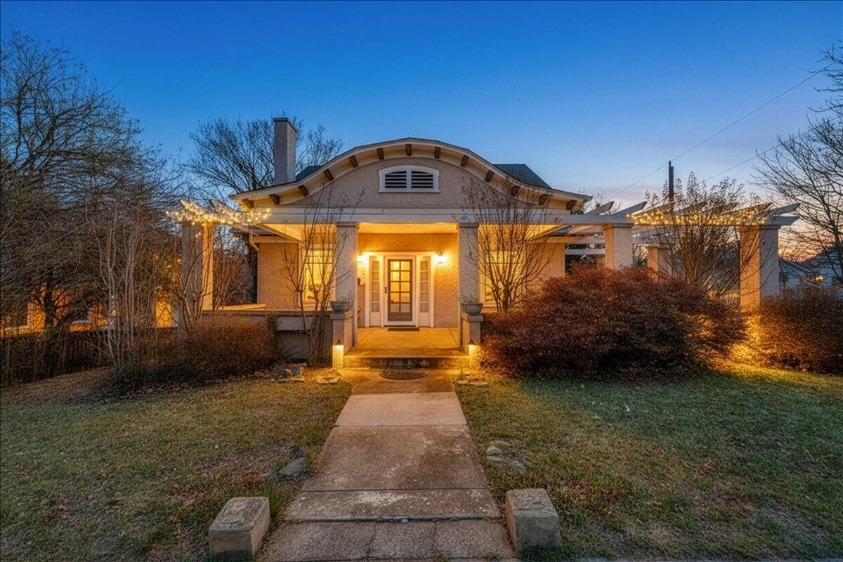 2117 Brandon AVE SW - Photo 13