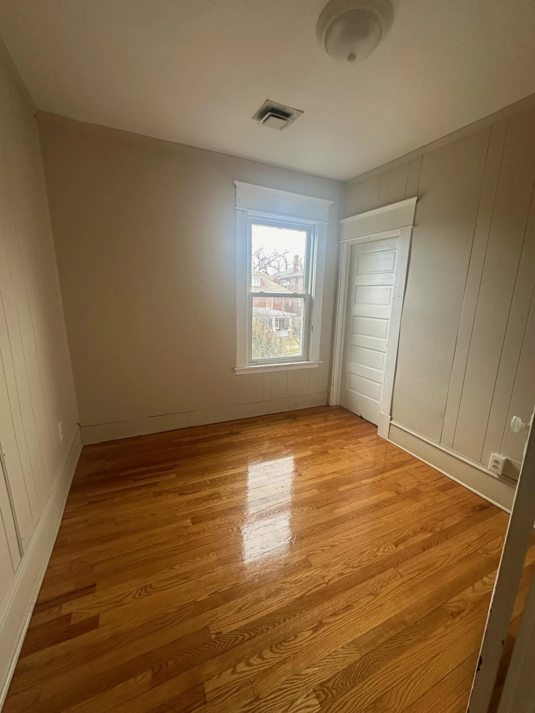 540 Allison AVE SW - Photo 2