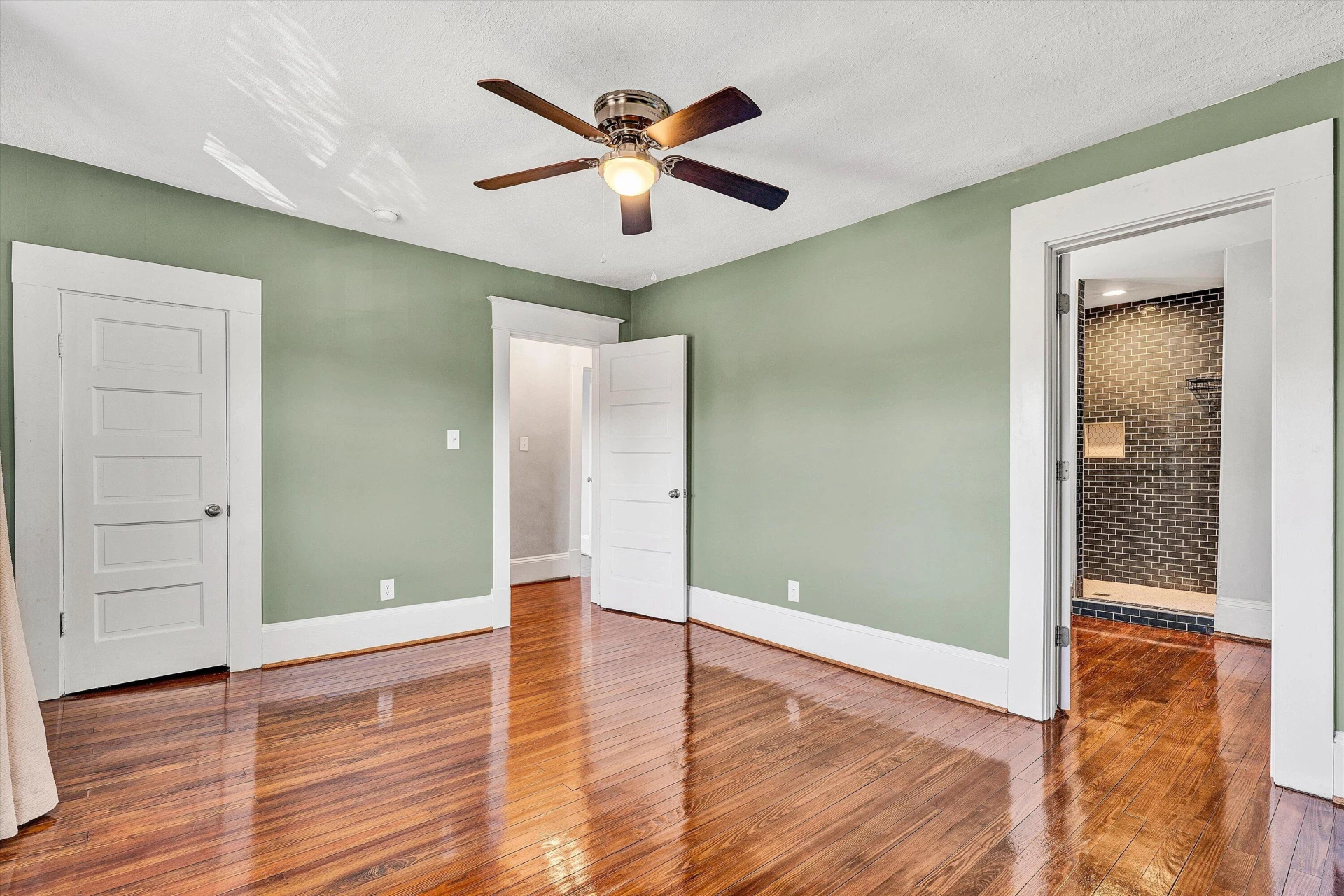 2031 Sherwood AVE SW - Photo 35
