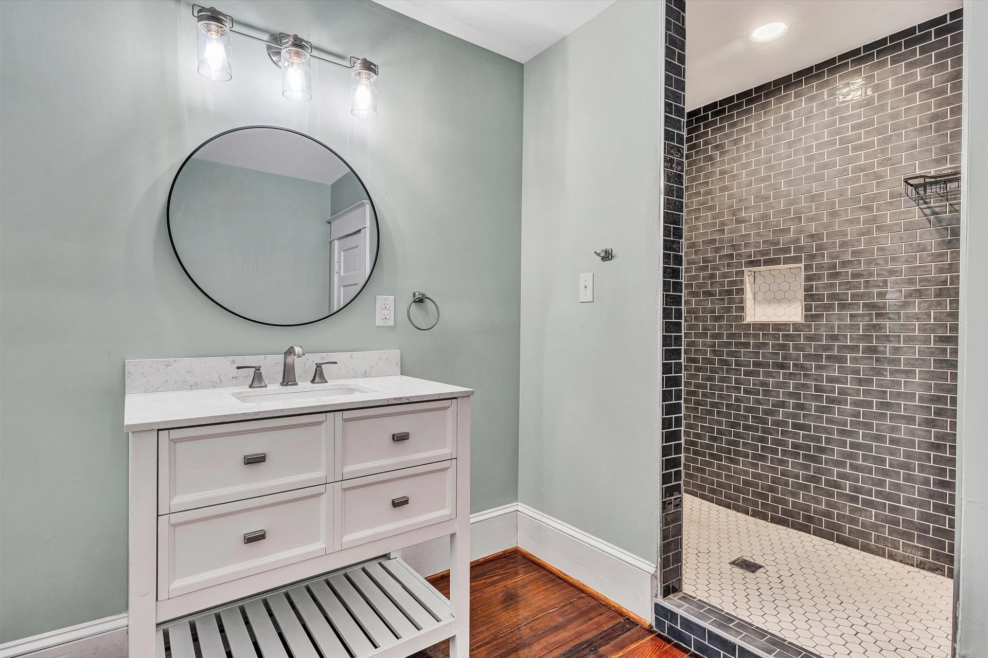 2031 Sherwood AVE SW - Photo 36
