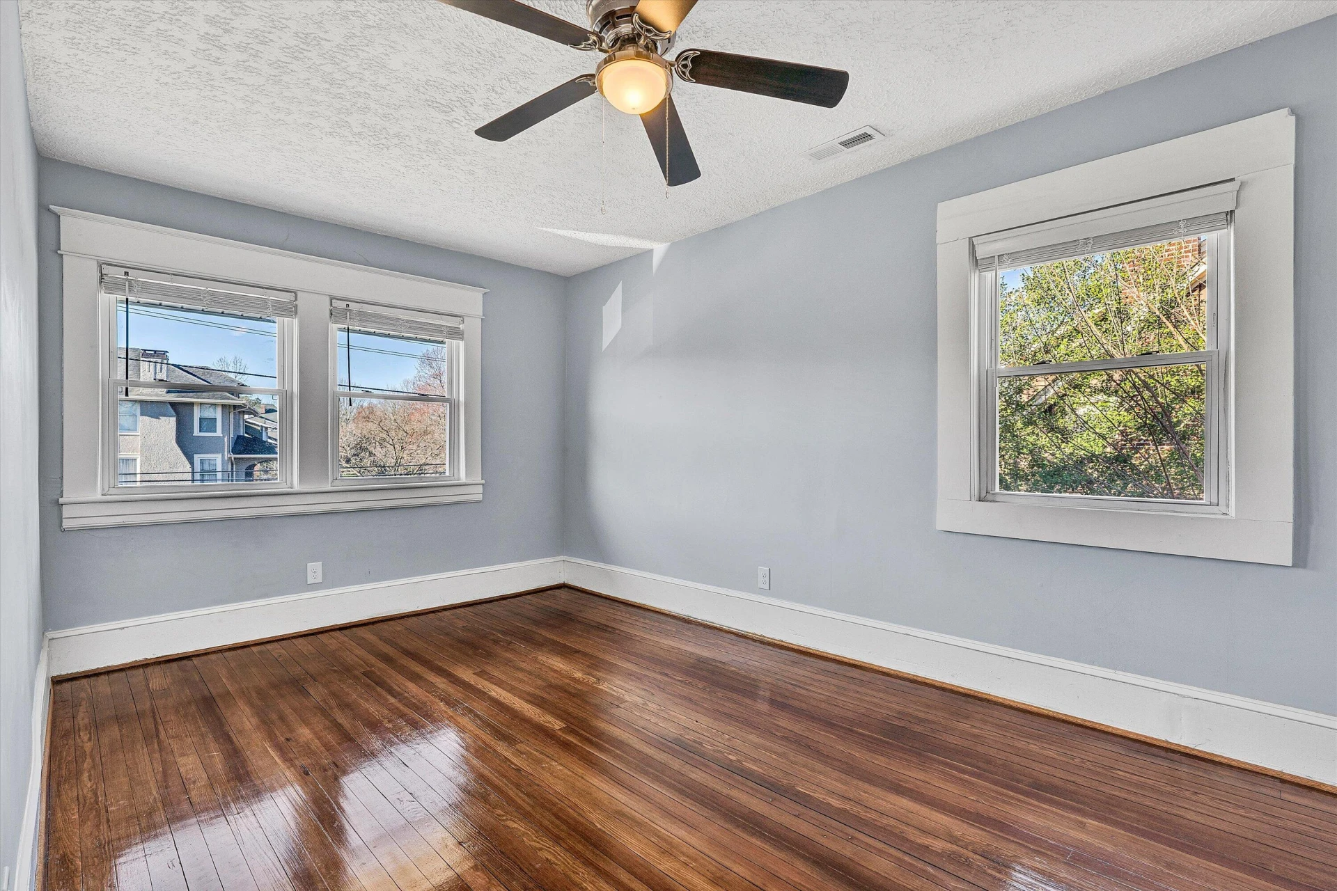 2031 Sherwood AVE SW - Photo 41