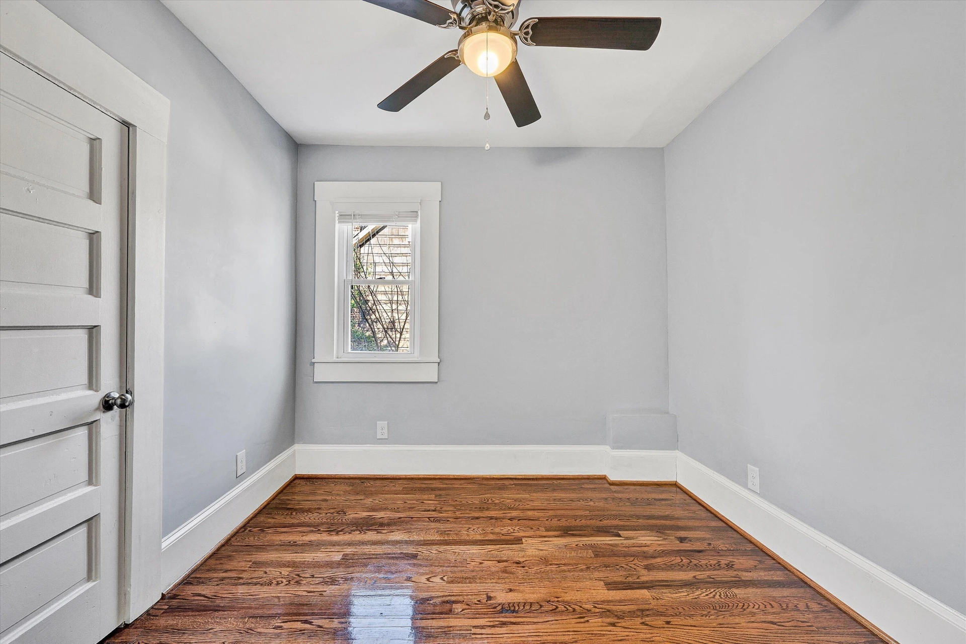 2031 Sherwood AVE SW - Photo 43