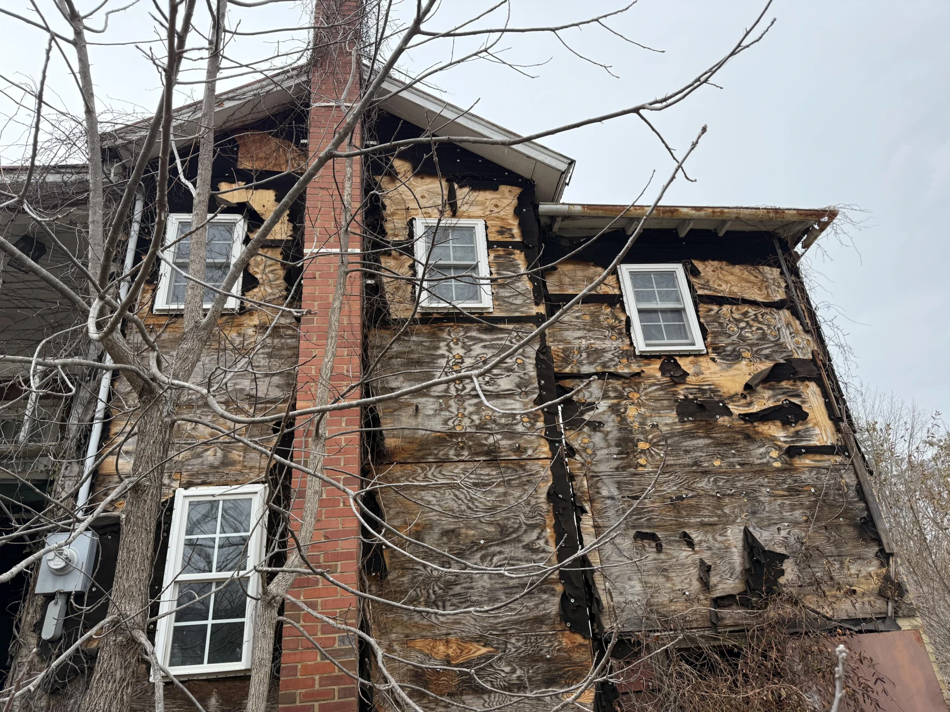 820 Girard AVE - Photo 3