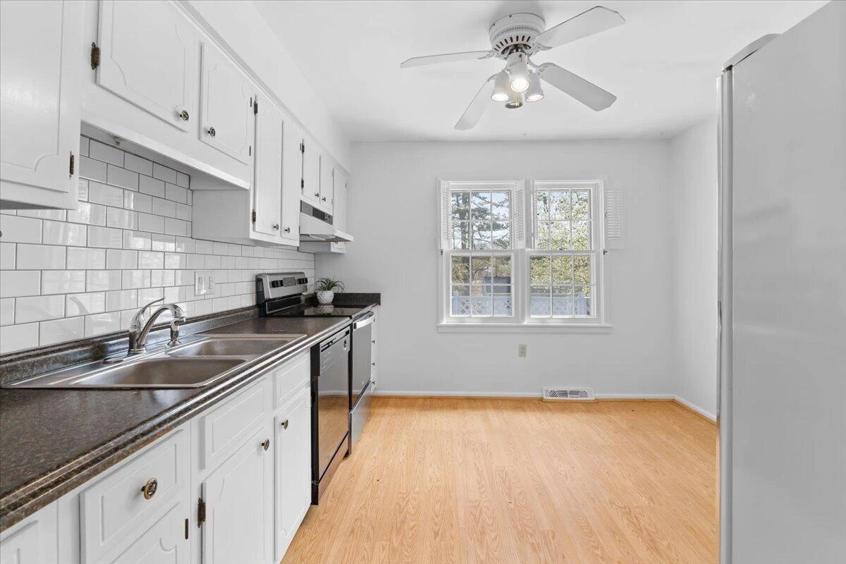 3634 Overbrook DR - Photo 13