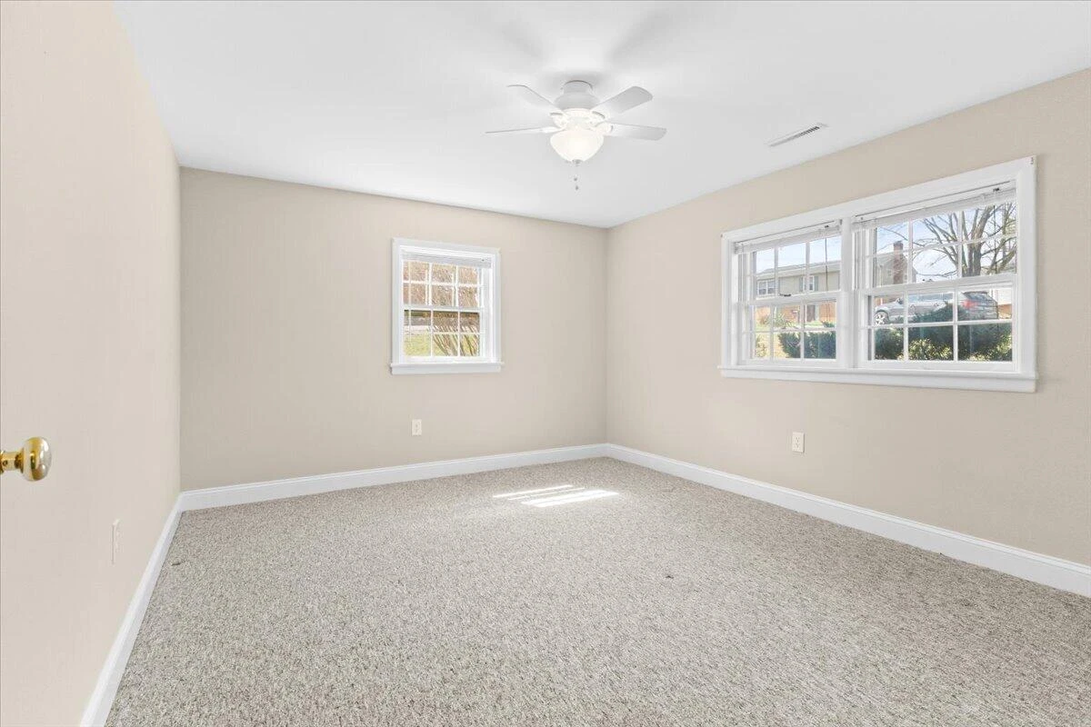 3634 Overbrook DR - Photo 36