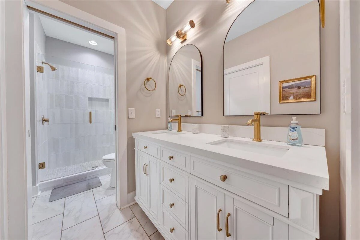 212 Driftwood CT - Photo 17