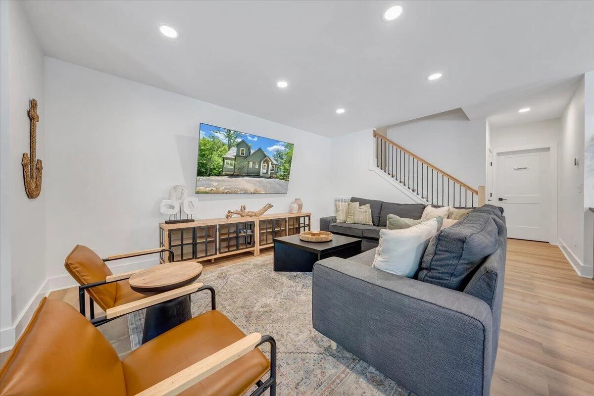 212 Driftwood CT - Photo 24
