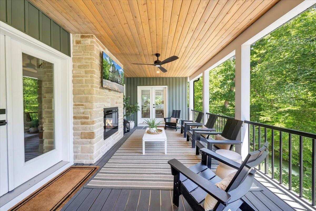 212 Driftwood CT - Photo 37