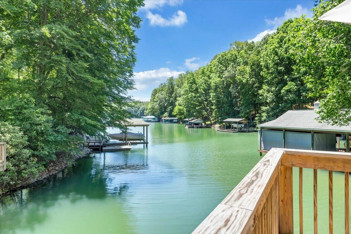 212 Driftwood CT - Photo 46