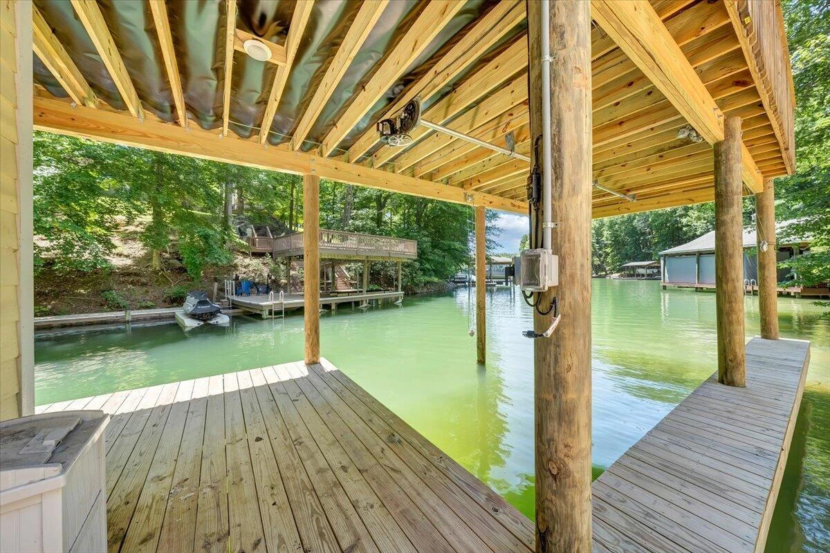 212 Driftwood CT - Photo 52