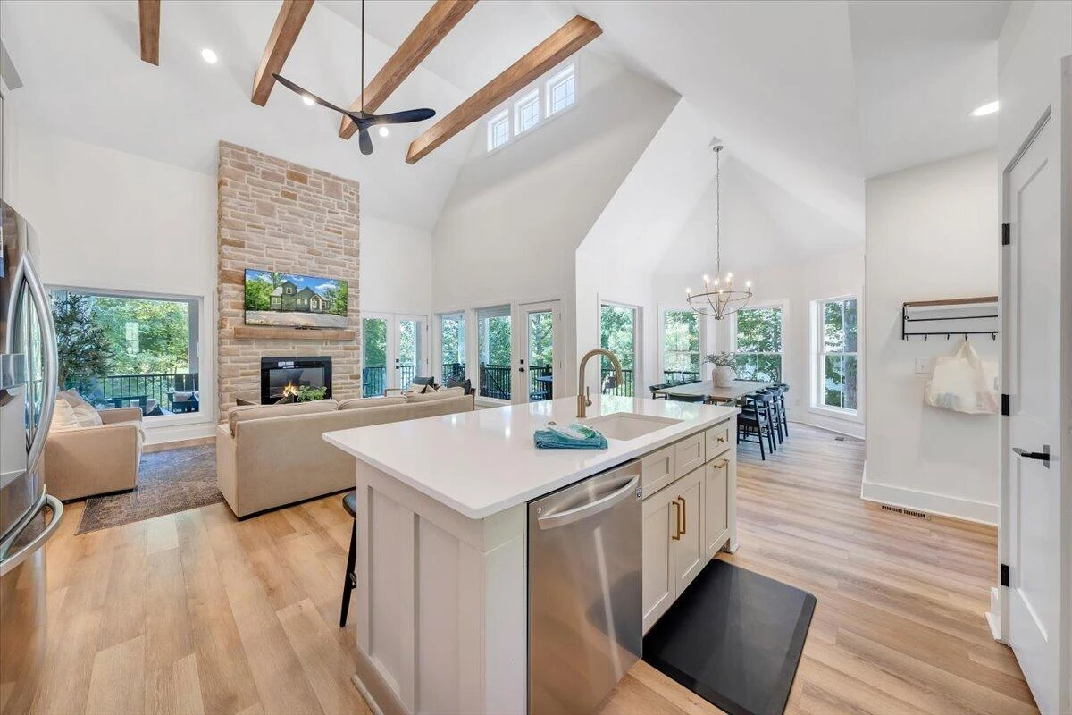 212 Driftwood CT - Photo 7