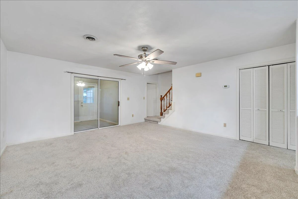 435 W Burwell ST - Photo 13