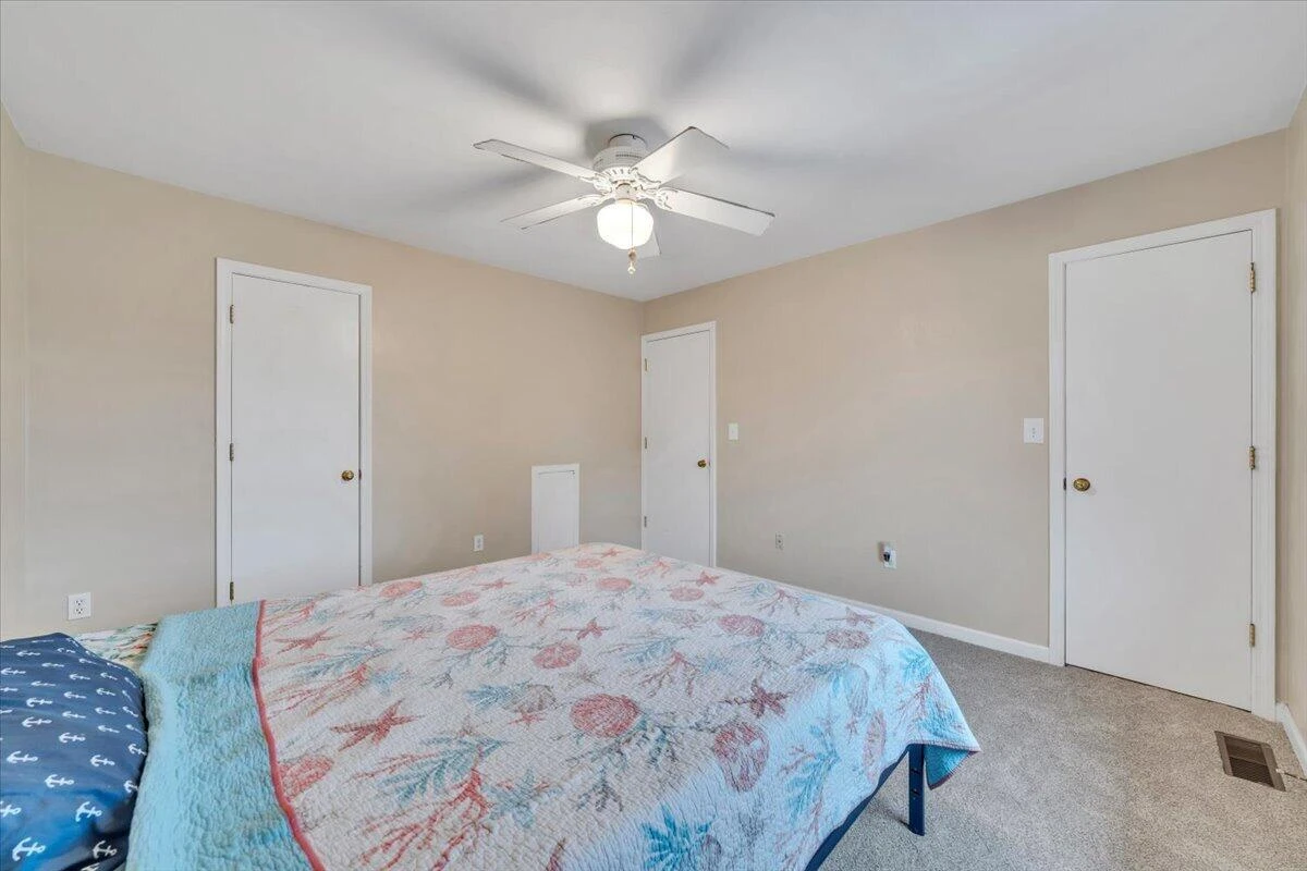435 W Burwell ST - Photo 25