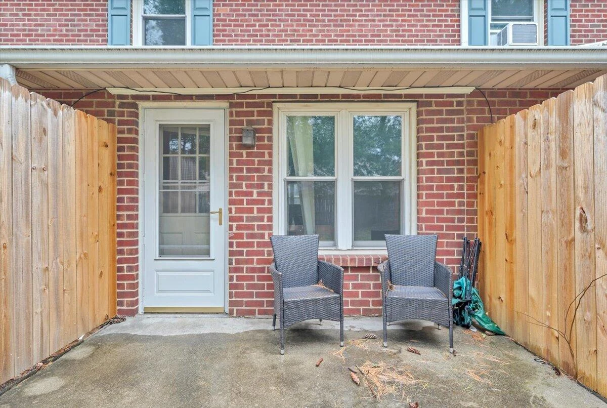 435 W Burwell ST - Photo 28