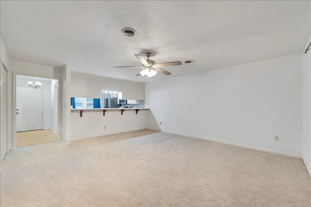435 W Burwell ST - Photo 6