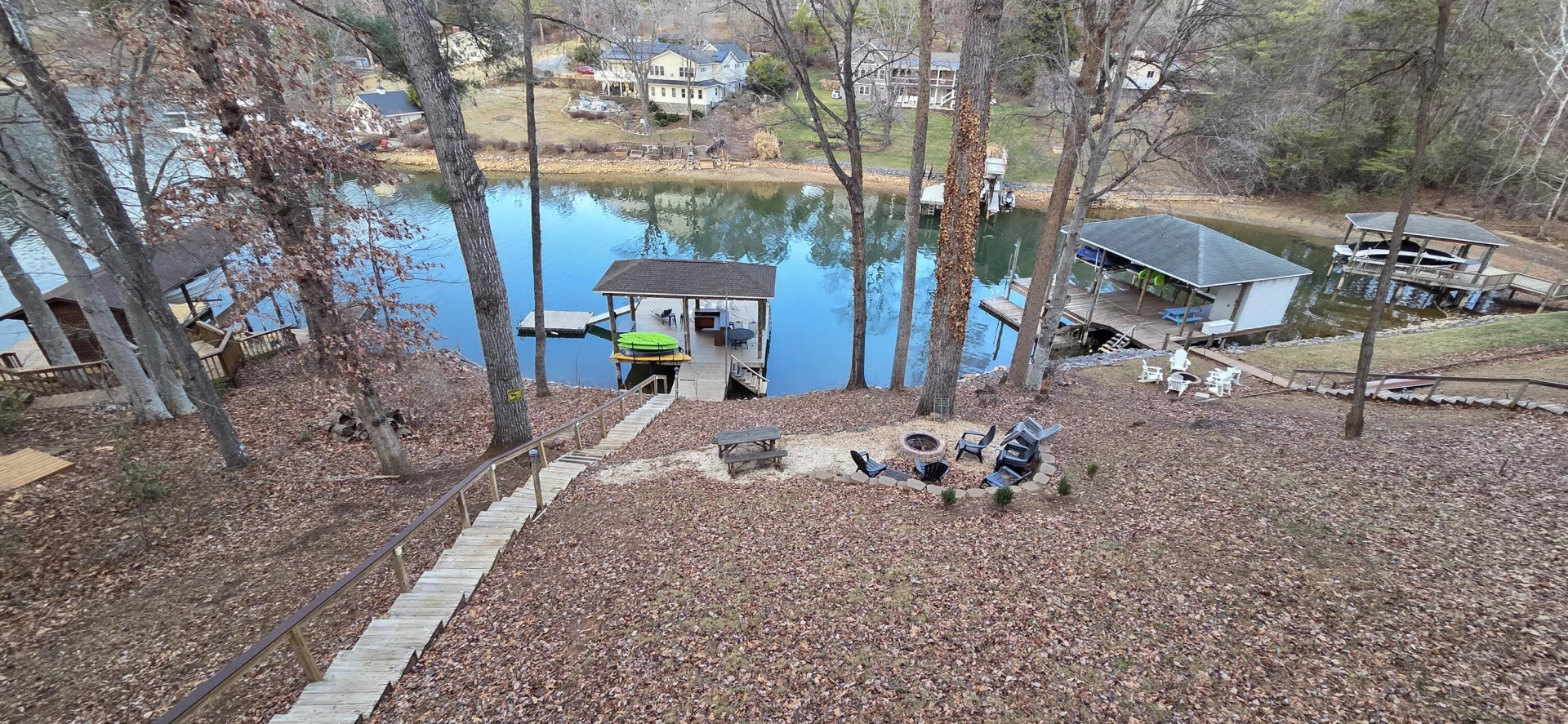 1085 Azalea DR - Photo 4